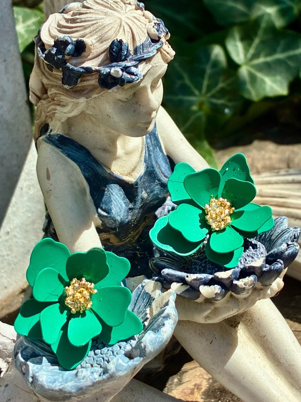 💚 Vibrant Green Floral Statement Earrings with Gold Center